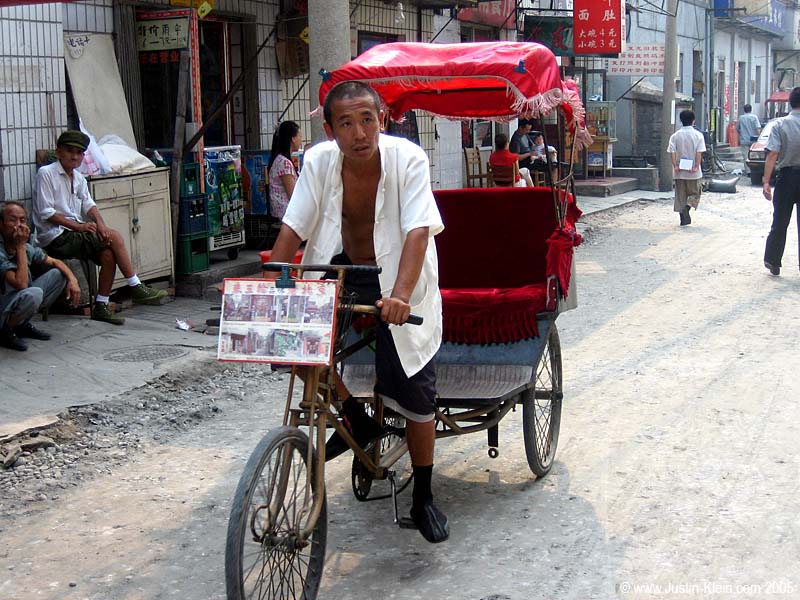 Different from black taxis, these drivers will chase you for blocks always reducing the price until it's so low that you just can't resist going for a little ride.