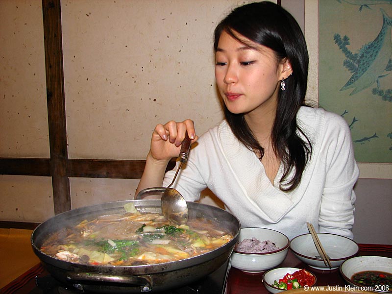 Kimuchi Nabe. ::mouth waters::
