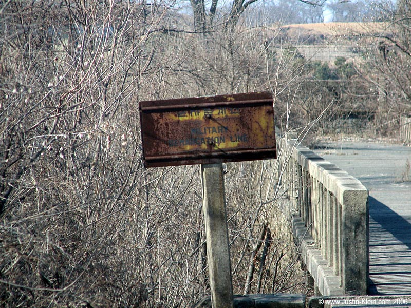 You've all heard of that bridge to the right of the sign...but you'll have to wait until next time to find out where ;] 