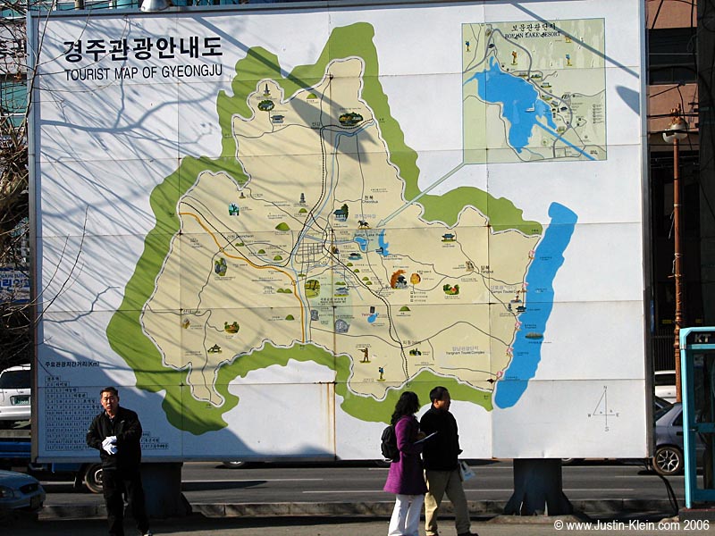 Nah, Gyeongju's not at all touristy!