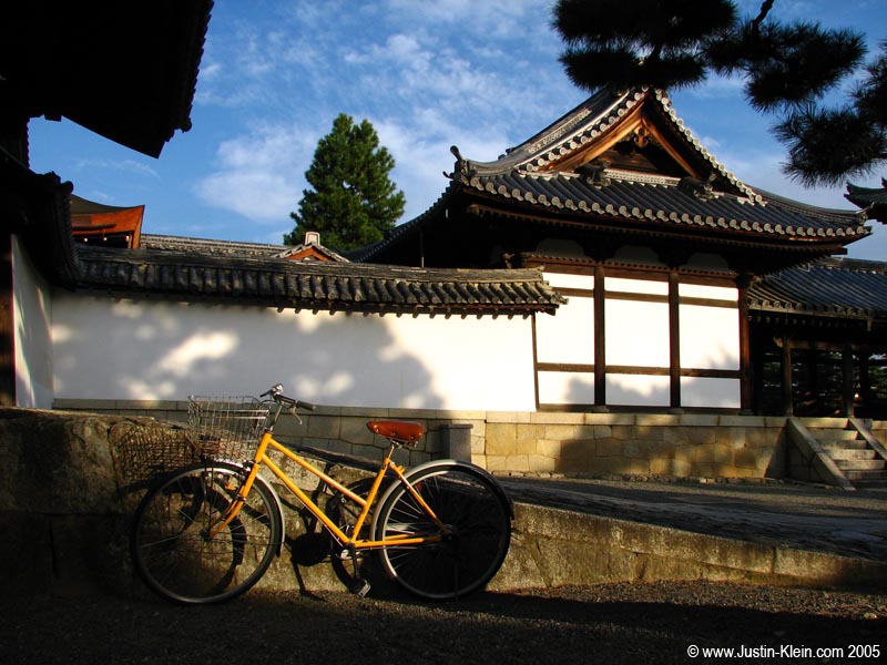 Another bike...not mine...at Taizoin.