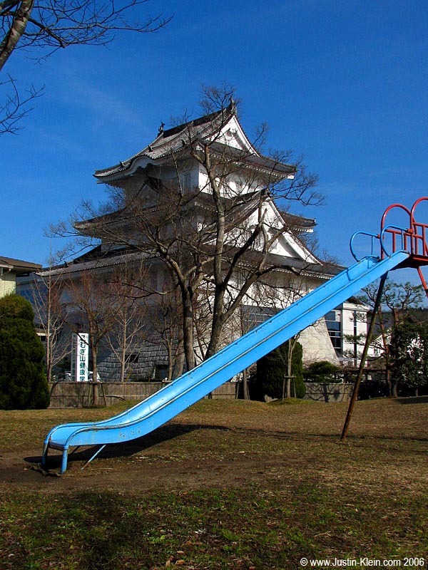 A castle I didn't even know existed in Sonobe.