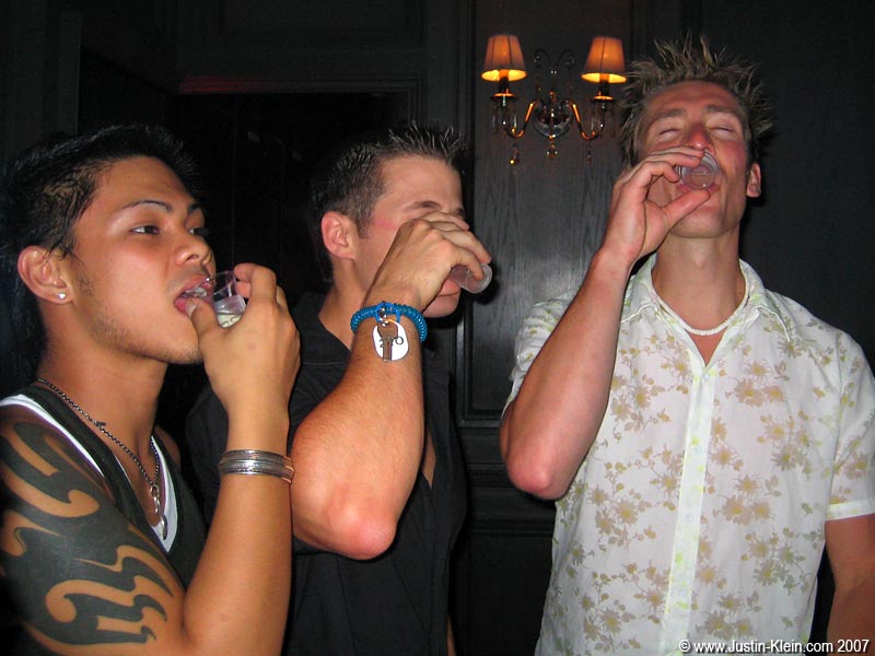 Free tequila shots with Akira at the Digweed event at Sazae. 