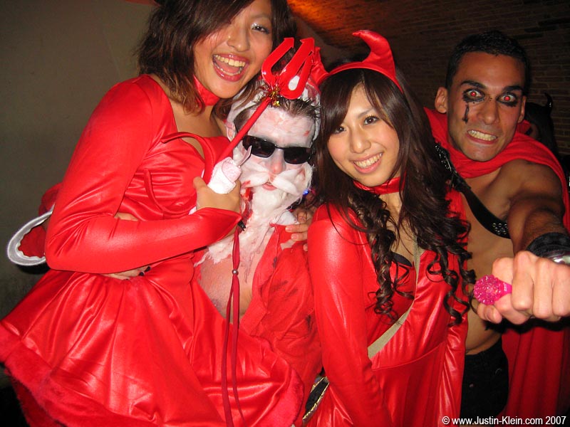 Lots and lots of red with Iago at Club World. 