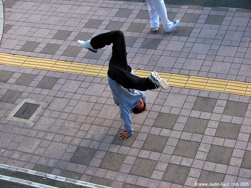 Warming up for some Double-Dutch acrobatics. 