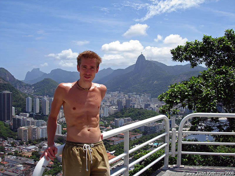 Here's a photo of how (one of) the view from Sugar Loaf <i>should</i> look, taken by Peder several weeks later.  Notice Corcovado - the mountaintop statue of Jesus Christ with his arms spread out in the distant background. 