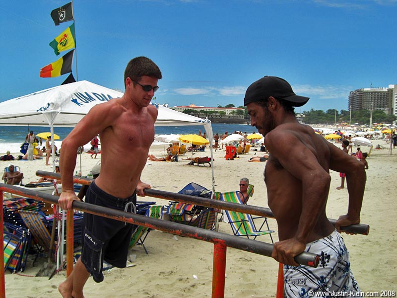 When Dave, Peder and I were doing our daily(?) work-out, this guy came up and challenged me to a dip contest. I don't think he'd planned on losing ; )