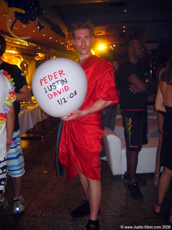 Carnaval 2008. Scala Red-Black Ball. Time to get this party started!