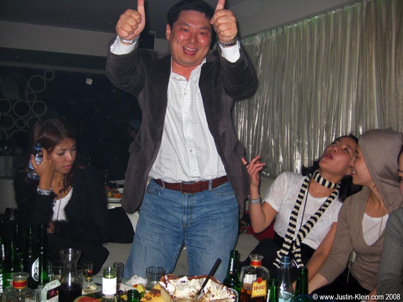 One of the big honchos who invited us to his table in the VIP area.
