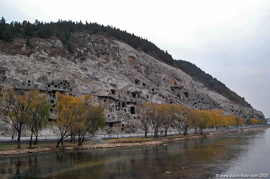An overview of some of the niches, from across the Yi River.