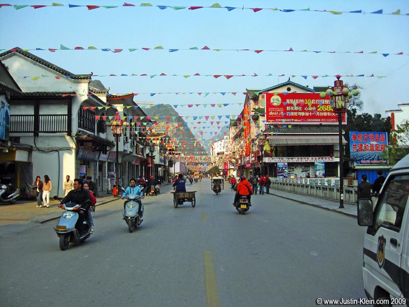 Once you make your way off of Xi Jie - the heavy tourist area - and onto the main throughfares, Yangshuo begins feeling a bit more like the rest of China. But it still has a charm unlike I found anywhere else on the mainland.