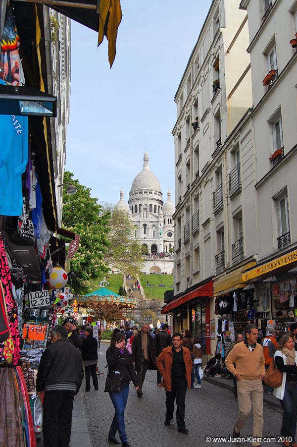 The tourist street in front of Sacre Coeur, just over the hill from my hostel.