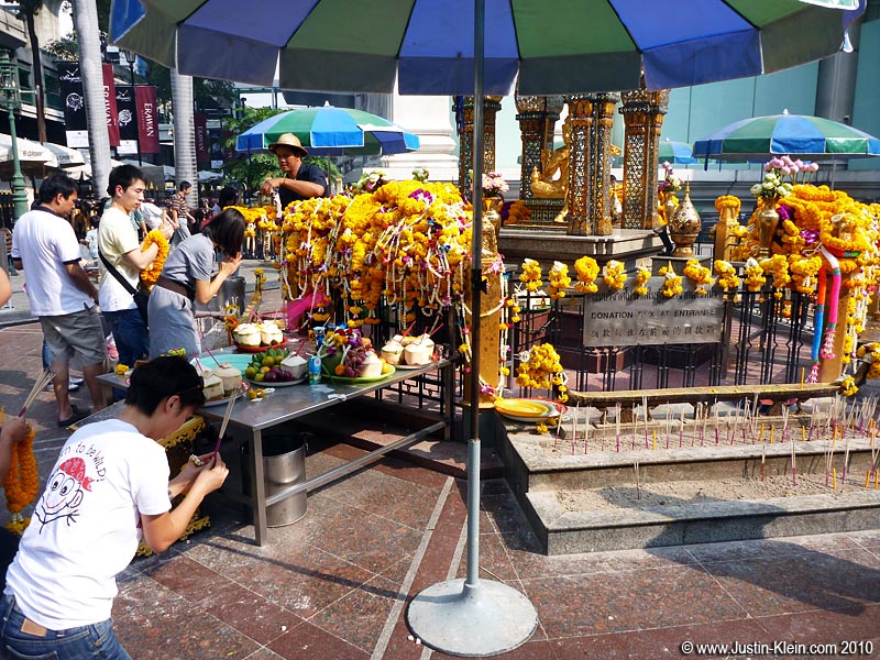 A small shrine we passed on the way to Siam Square.
