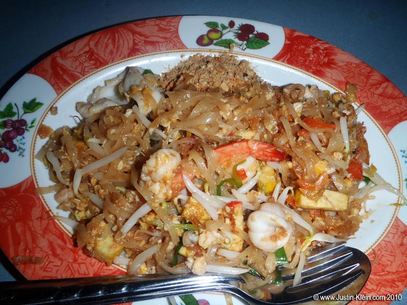 I cannot even convey to you how amazing real Thai food is. This plate of seafood Pad Thai: $1.25, and some of the best I've ever tasted.