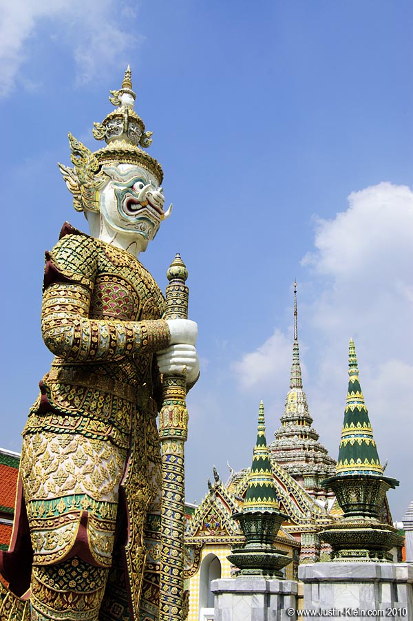 I think this photo was actually still at the Grand Palace.  We were doing a pretty bad job at keeping track of what we were actually looking at : P