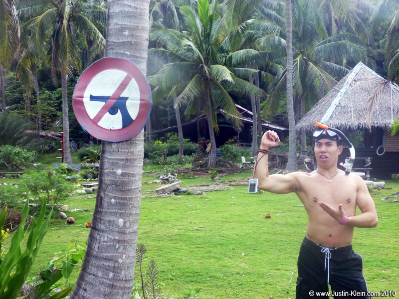 Best picture ever. Tell me this shouldn't be his Facebook profile pic.