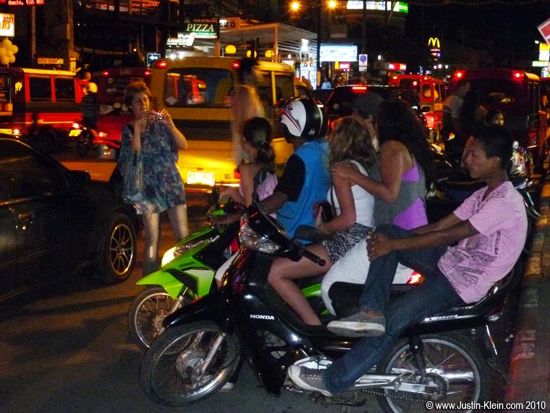 When it comes to motorbikes in Thailand, the rule seems to be "The more the merrier."