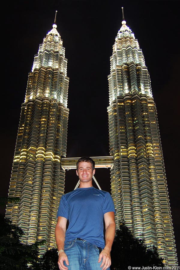 The one "required" KL photo...it only took about 20 tries to get everything lined up and focused correctly ; )