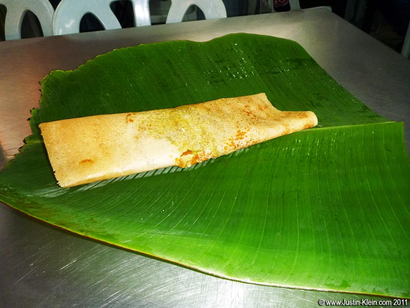 This Mutton Thosai was purchased not by choice - but because it was the only item they actually had available. Good thing it tasted awesome : )
